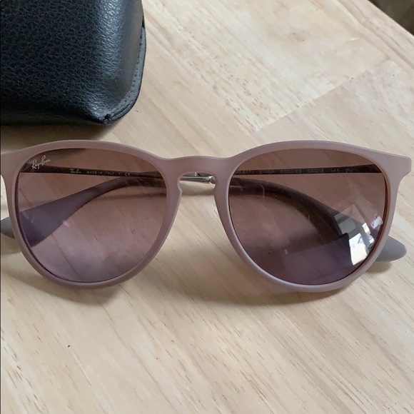 Ray Ban - Picture 1 of 2